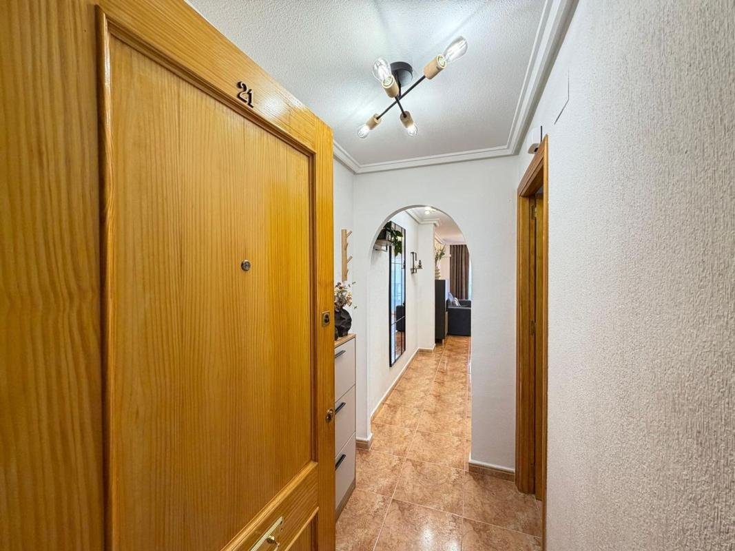 property-565749-3-medium Piso en Calle Bilbao, Parque de las Naciones, Torrevieja