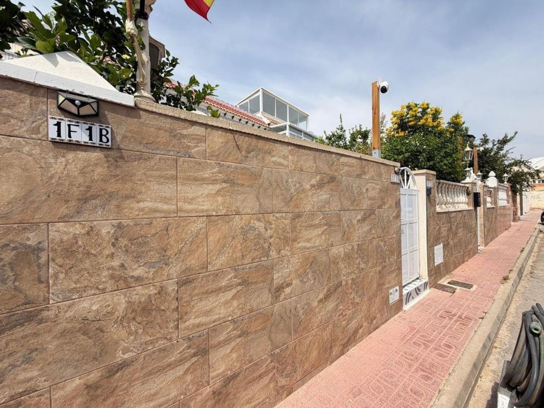 property-566487-3-medium Casa o chalet independiente en Avenida Alfredo Nobel, Zona los Frutales, Torrevieja