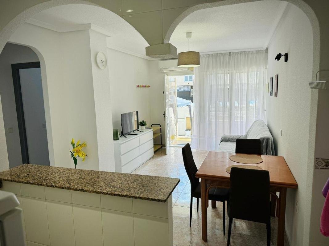 property-566605-3-medium Piso en Calle Manuel Galián, Avenida Habaneras – Curva de Palangre, Torrevieja