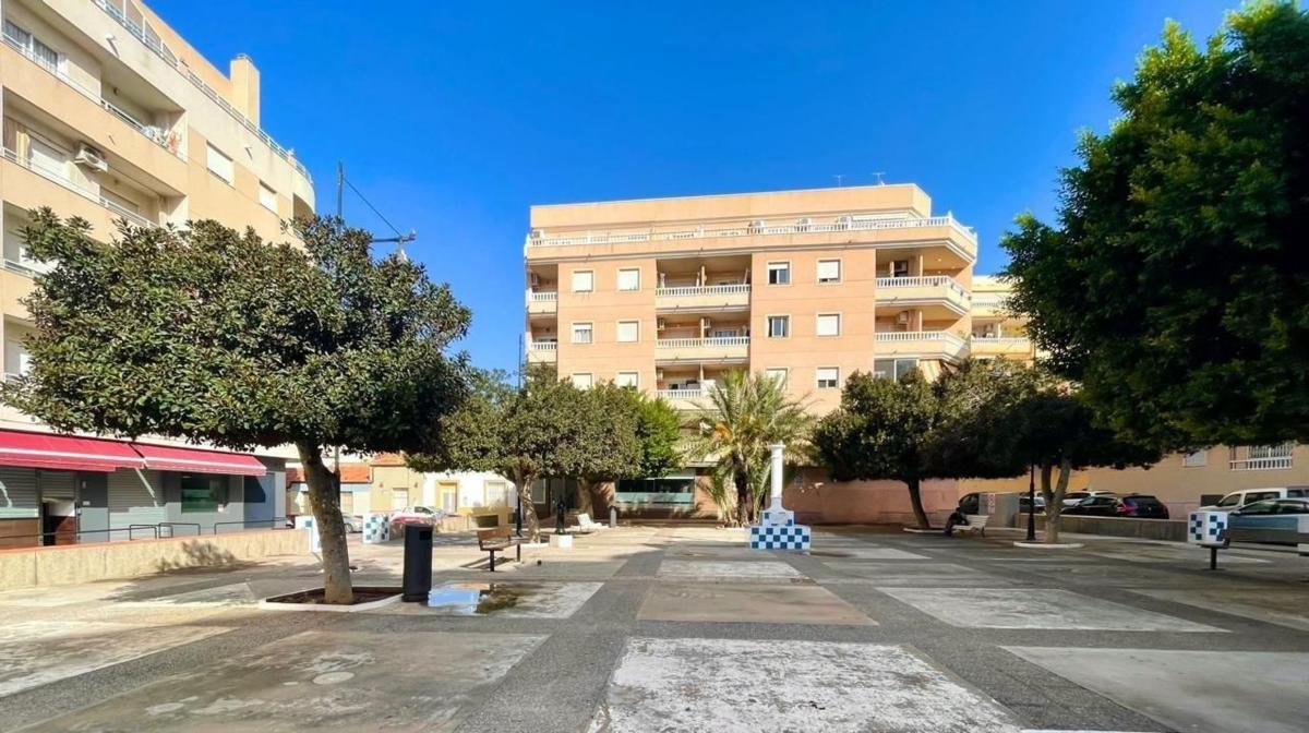 property-566812-3-medium Piso en Calle San Emigdio, El Molino, Torrevieja