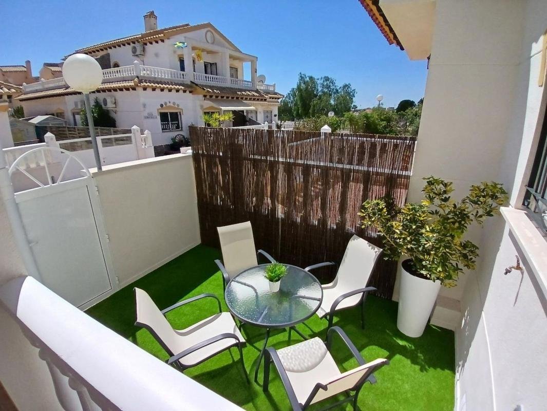 property-566847-2-medium Dúplex en Calle Trepadora, Los Balcones y los Altos, Orihuela