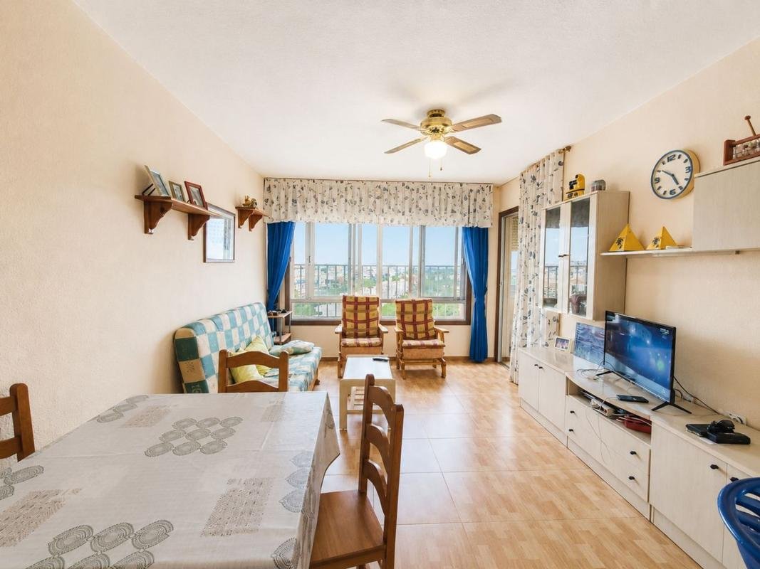property-568531-1-medium Piso en La Zenia, Orihuela