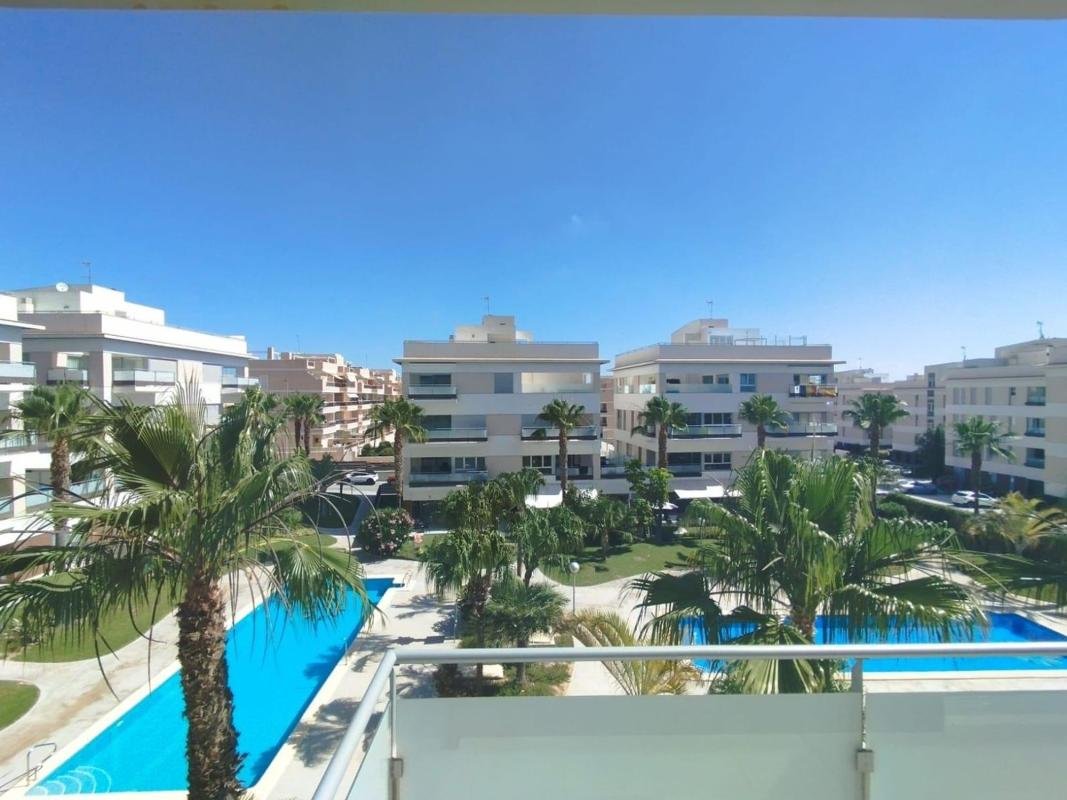 property-572555-1-medium Piso en Villamartín, Orihuela