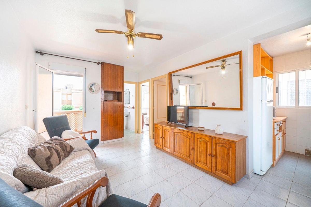property-574827-2-medium Piso en Calle Alborán, 7, Aguas Nuevas, Torrevieja