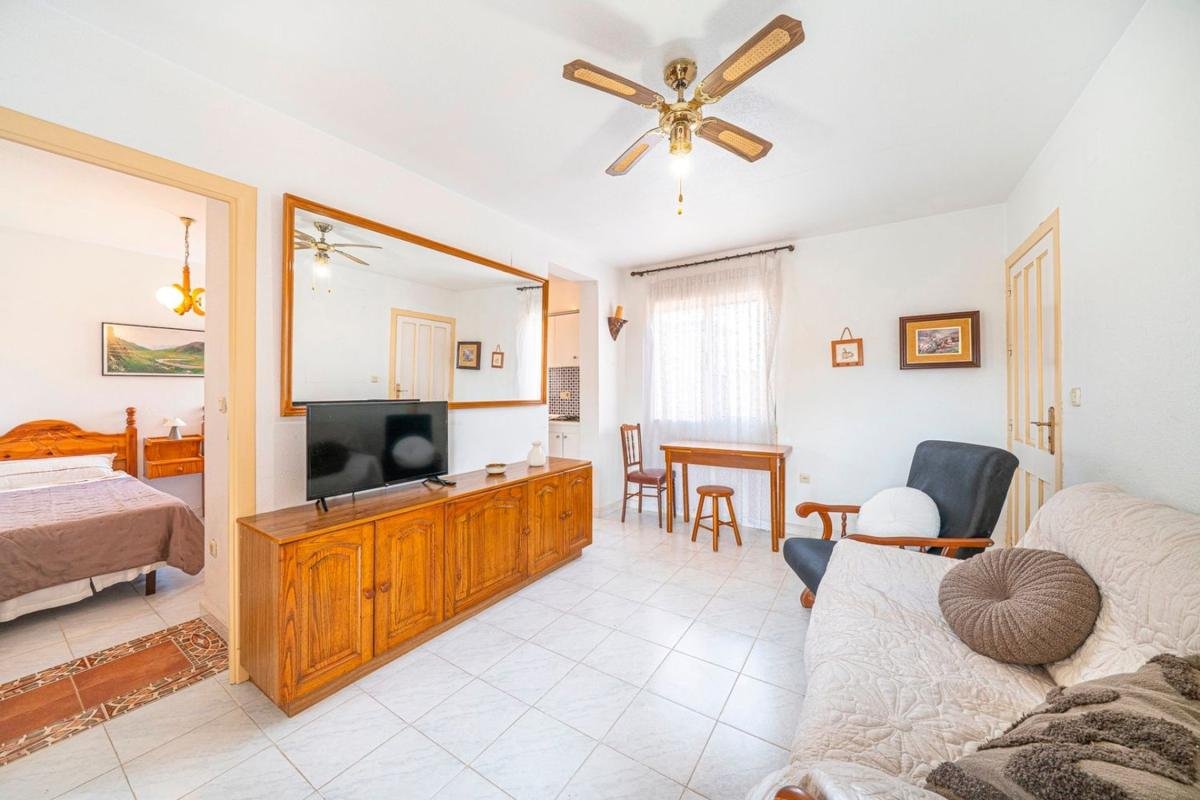 property-574827-3-medium Piso en Calle Alborán, 7, Aguas Nuevas, Torrevieja