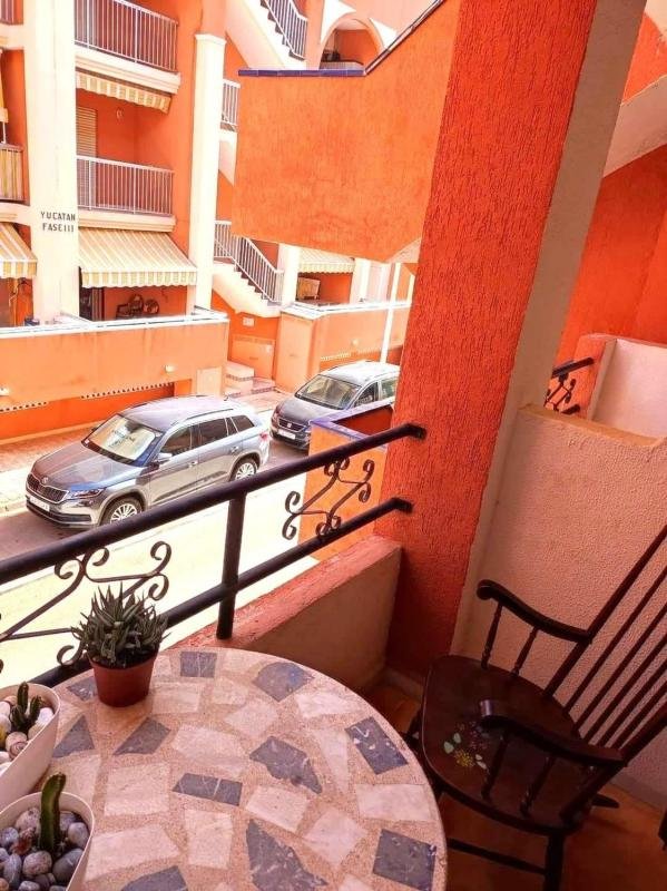 property-574992-1-medium Piso en Calle Antonio Gil, Gaspar Perrelló, Torrevieja