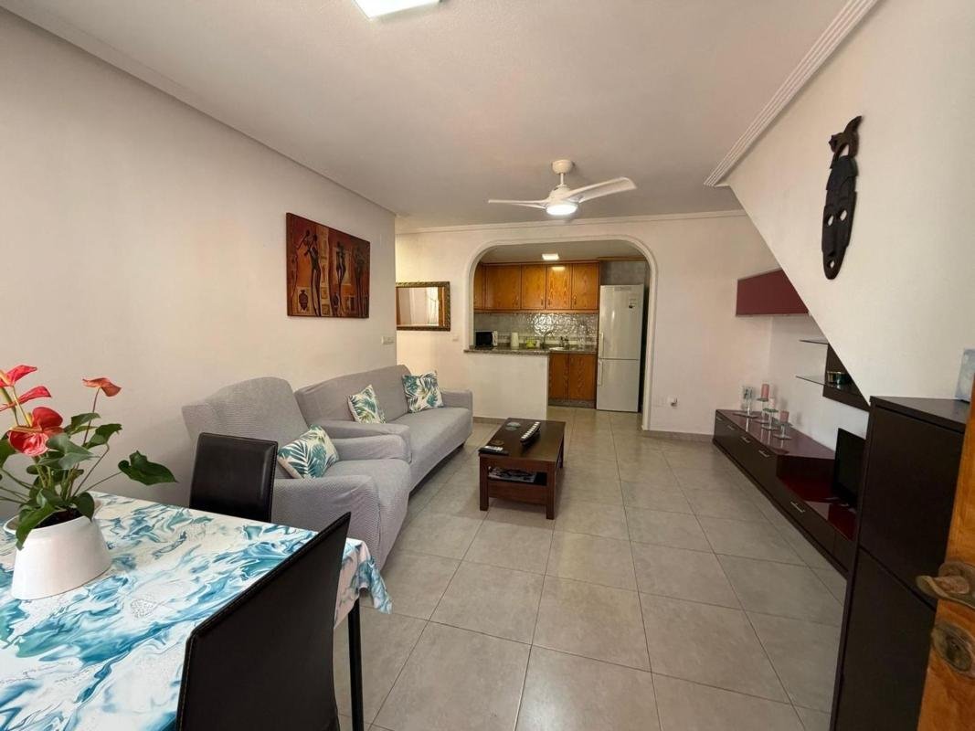 property-575582-1-medium Casa o chalet independiente en Plaza J-1 p Flamenca Norte, Playa Flamenca, Orihuela