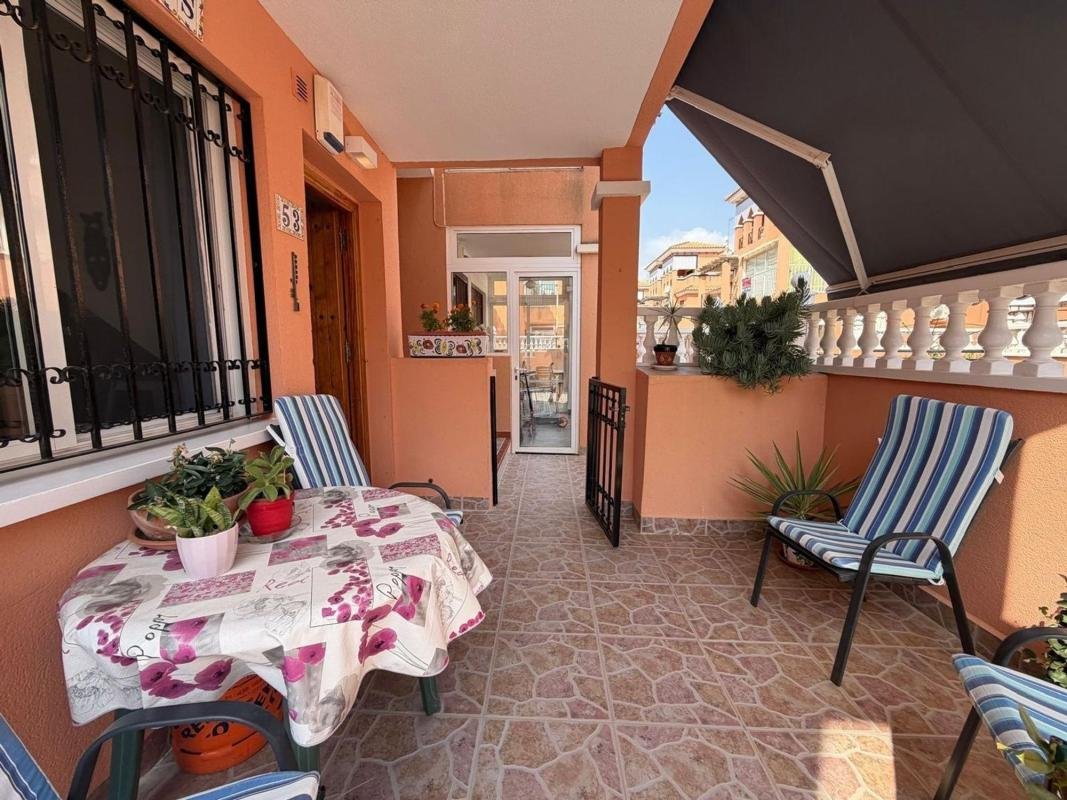 property-575582-3-medium Casa o chalet independiente en Plaza J-1 p Flamenca Norte, Playa Flamenca, Orihuela