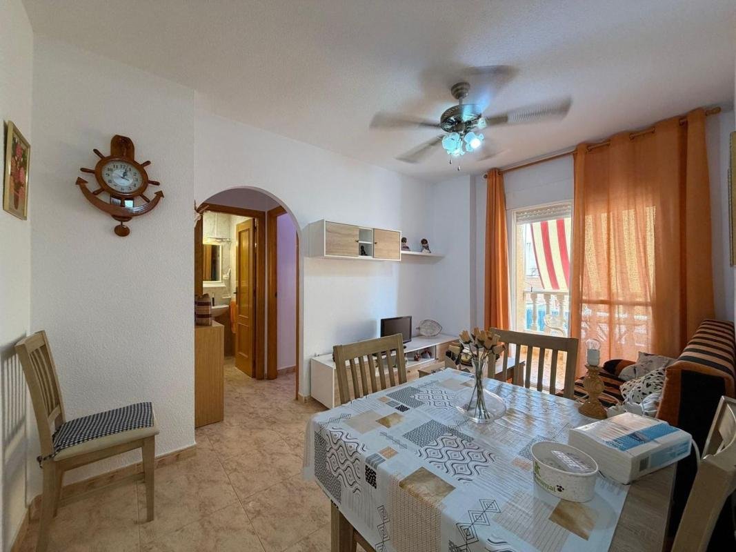 property-578126-1-medium Piso en Calle San Pascual, Avenida Habaneras – Curva de Palangre, Torrevieja