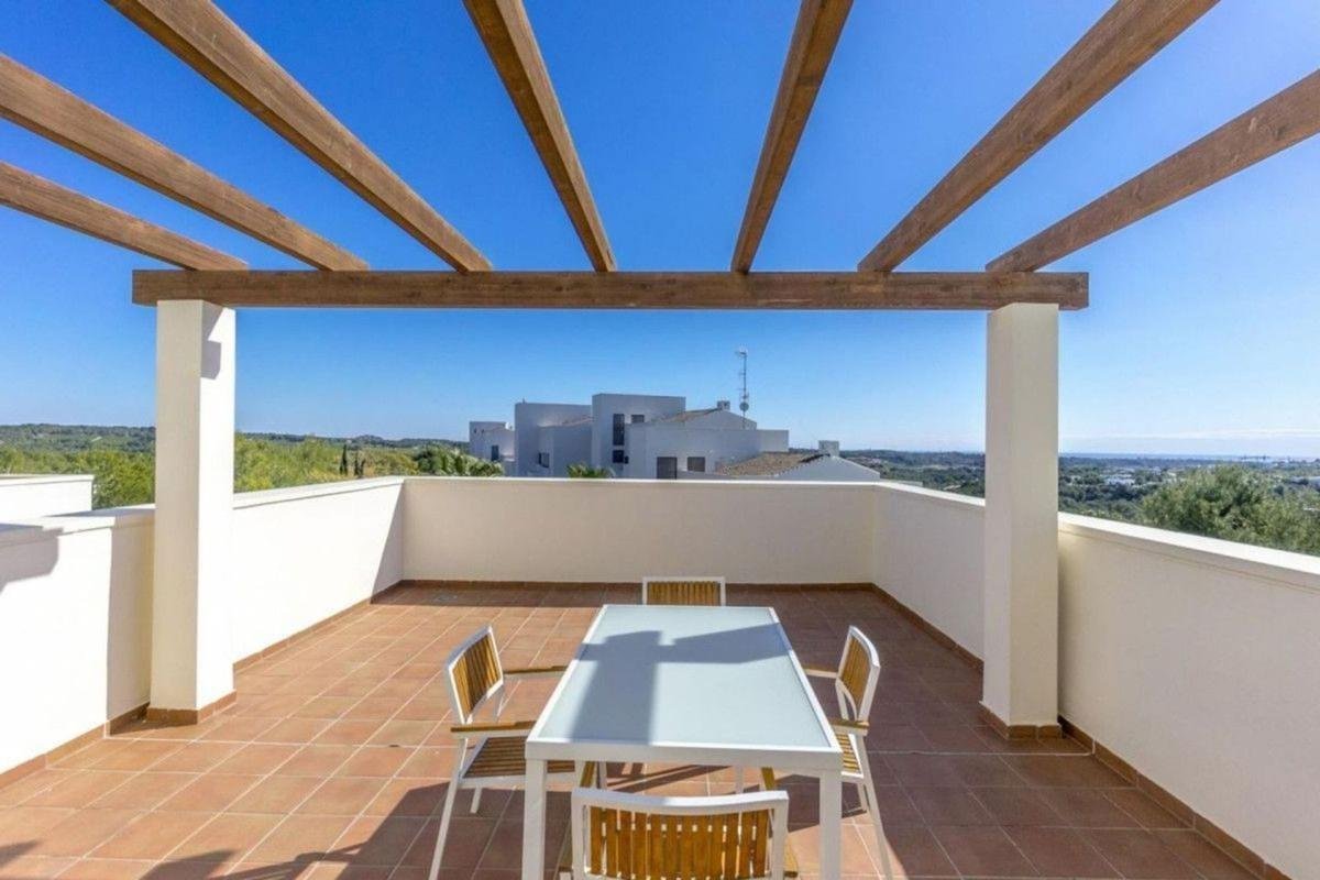 property-578652-1-medium Piso en Las Colinas Golf, Orihuela