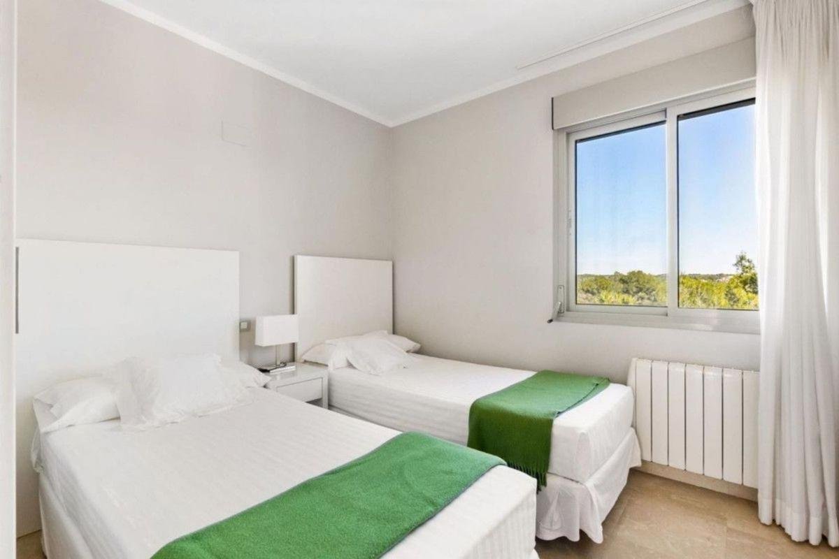 property-578652-17-medium Piso en Las Colinas Golf, Orihuela