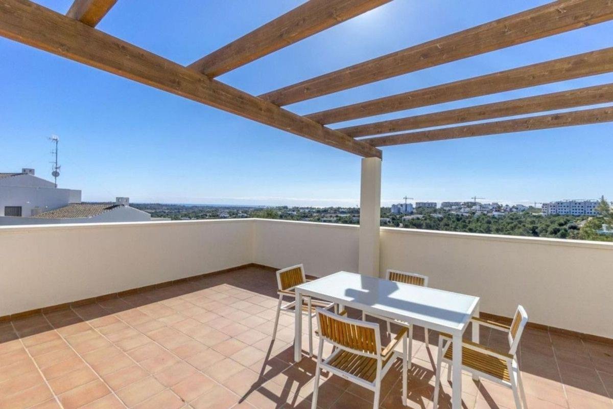 property-578652-2-medium Piso en Las Colinas Golf, Orihuela