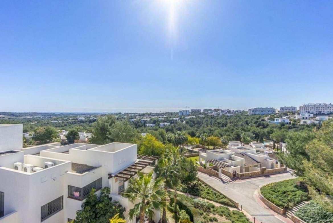 Piso en Las Colinas Golf, Orihuela