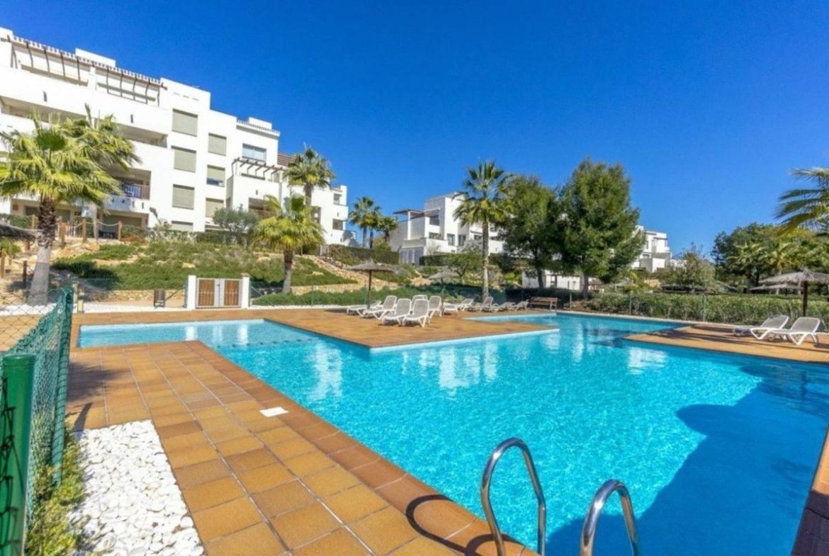 Piso en Las Colinas Golf, Orihuela