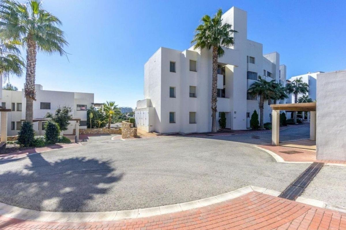 property-578652-28-medium Piso en Las Colinas Golf, Orihuela