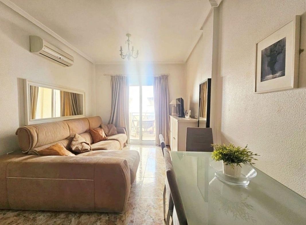 Piso en Aguamarina, Orihuela