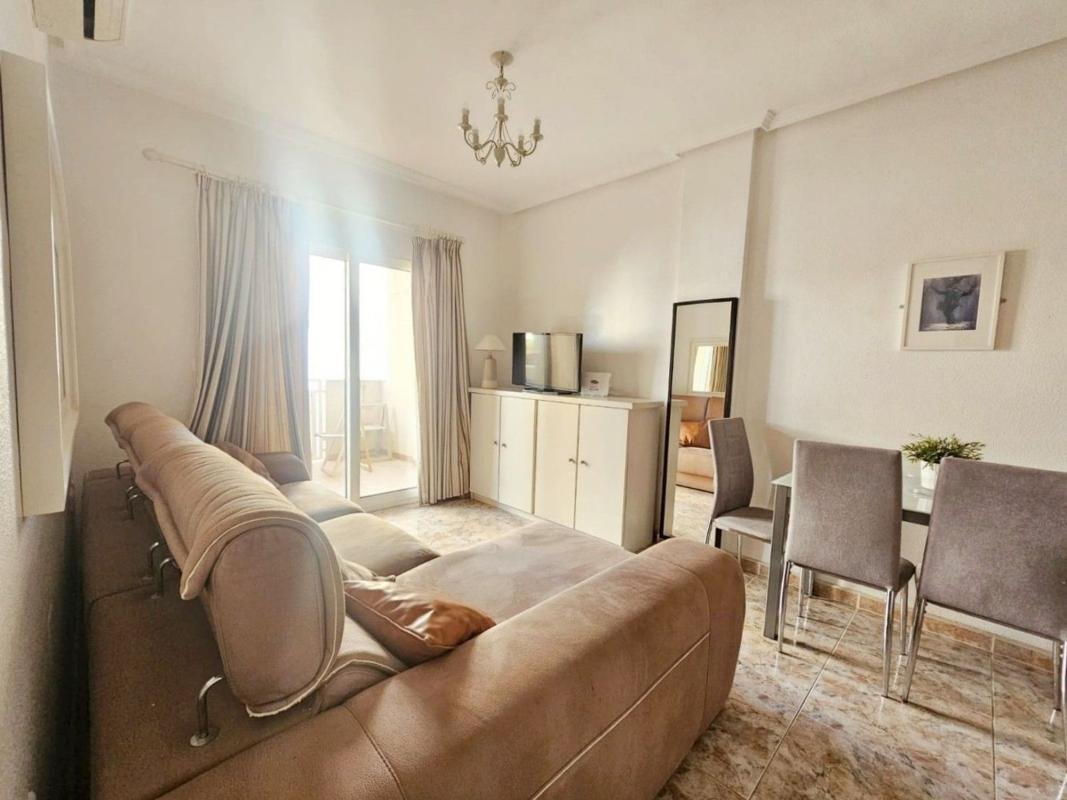 property-579147-11-medium Piso en Aguamarina, Orihuela