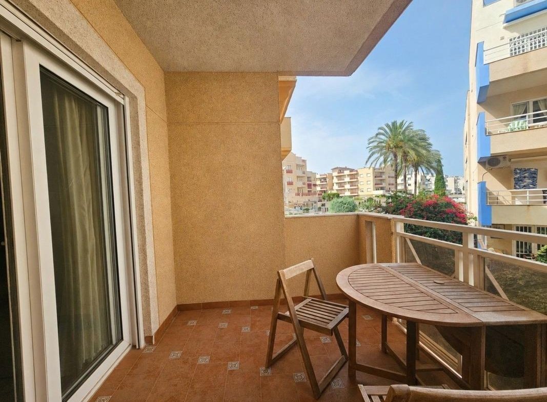 Piso en Aguamarina, Orihuela