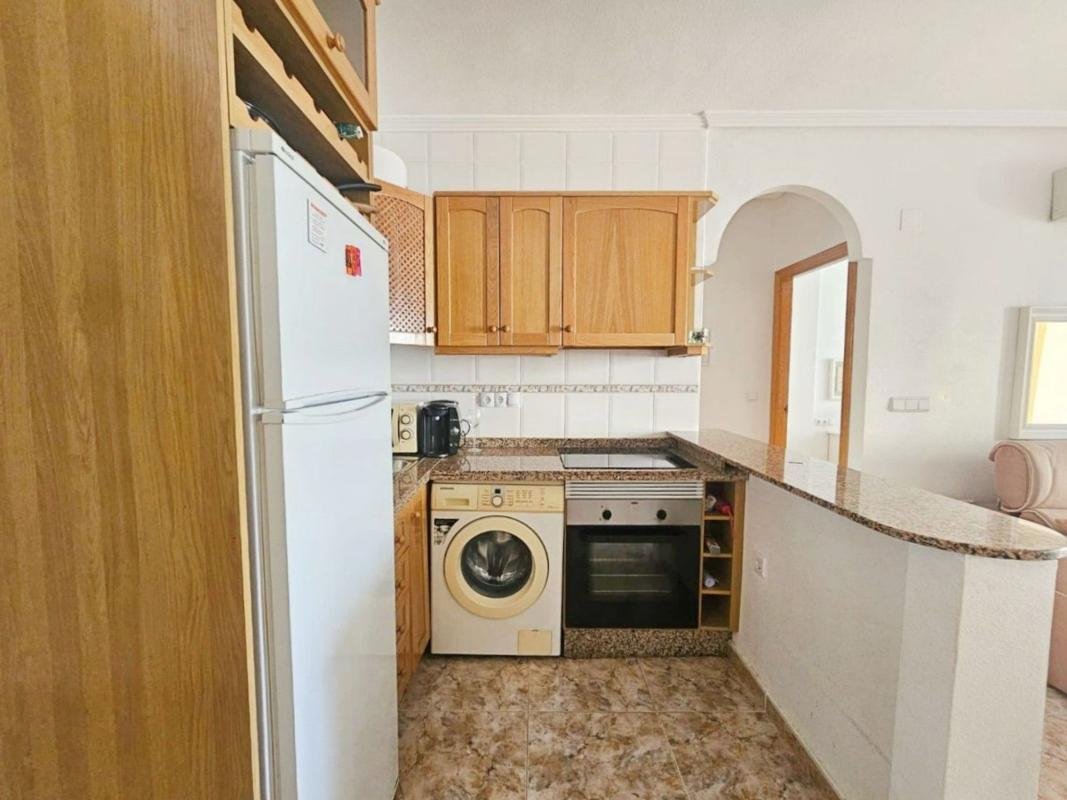 property-579147-3-medium Piso en Aguamarina, Orihuela