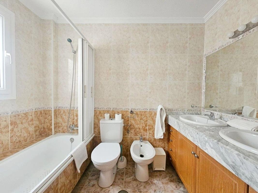 property-579147-5-medium Piso en Aguamarina, Orihuela