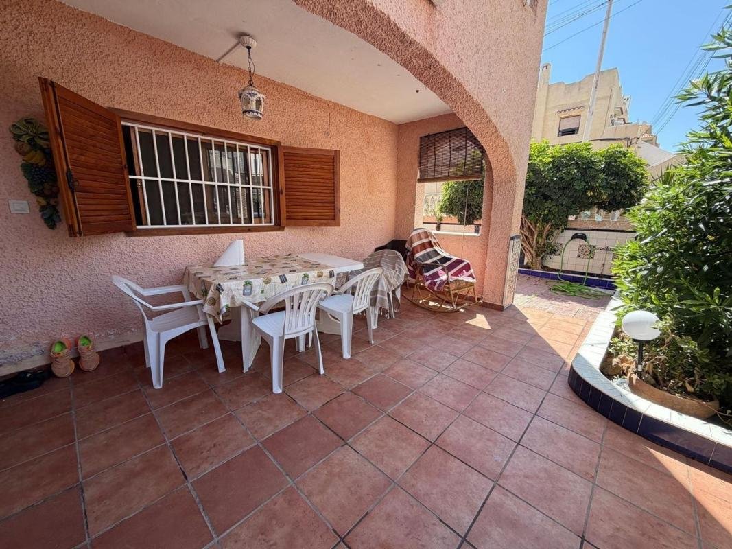 Casa o chalet independiente en Avenida Suiza, Los Europeos, Torrevieja