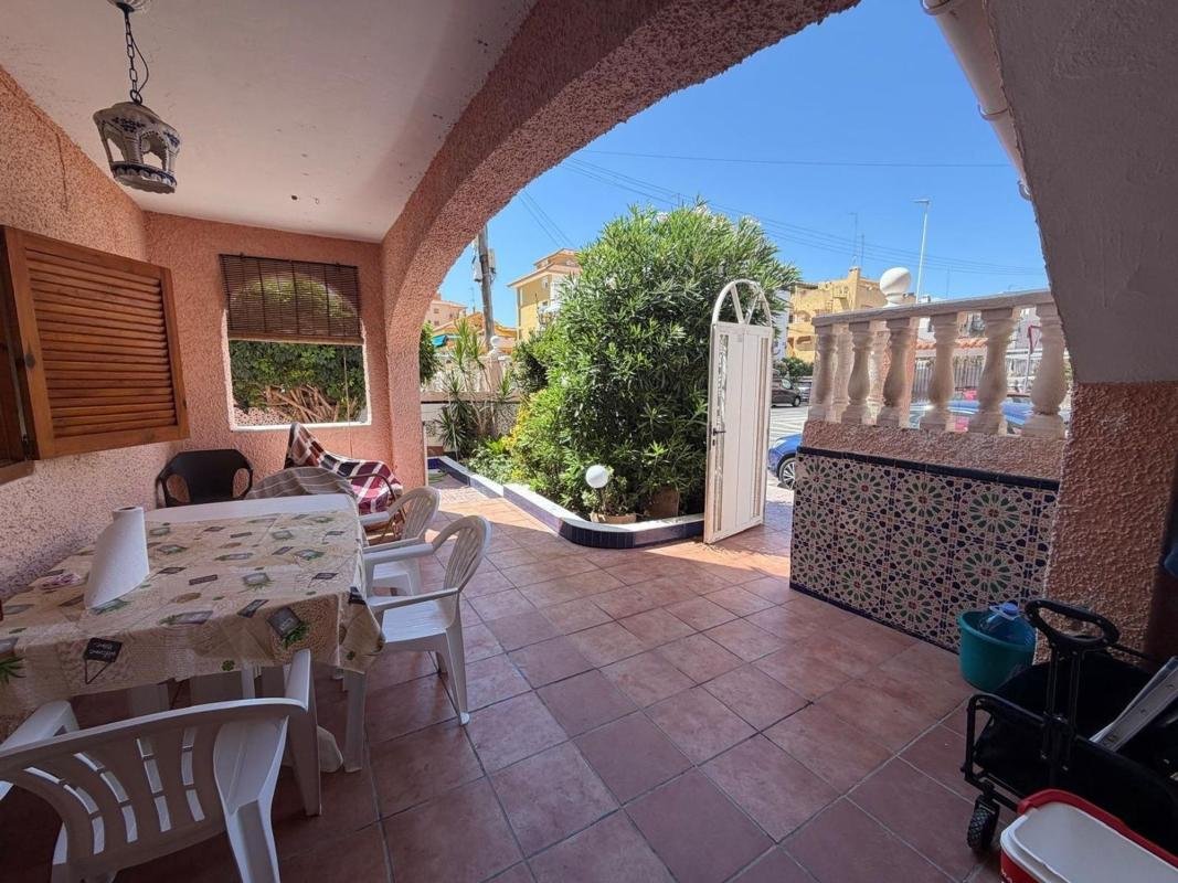 Casa o chalet independiente en Avenida Suiza, Los Europeos, Torrevieja