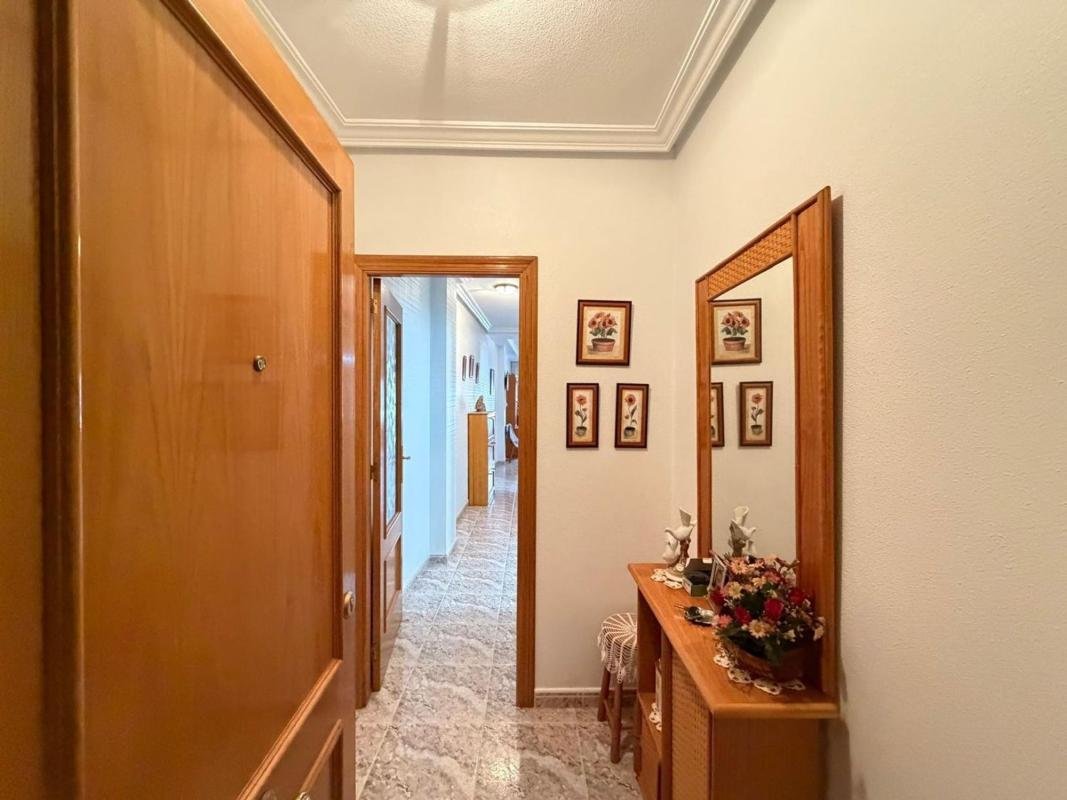 property-579989-2-medium Piso en Calle Galeón, Avenida Habaneras – Curva de Palangre, Torrevieja