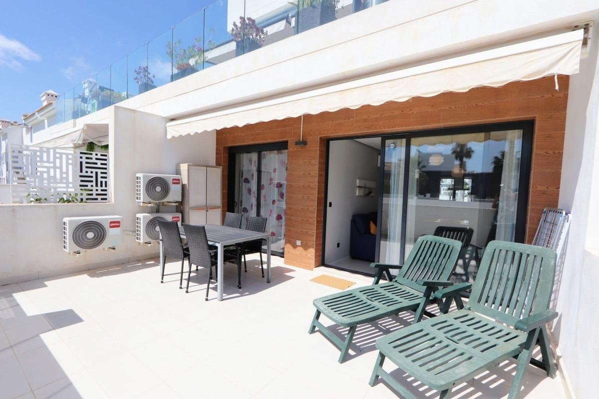 property-582212-2-medium Piso en Calle Gibraltar, Villamartín, Orihuela