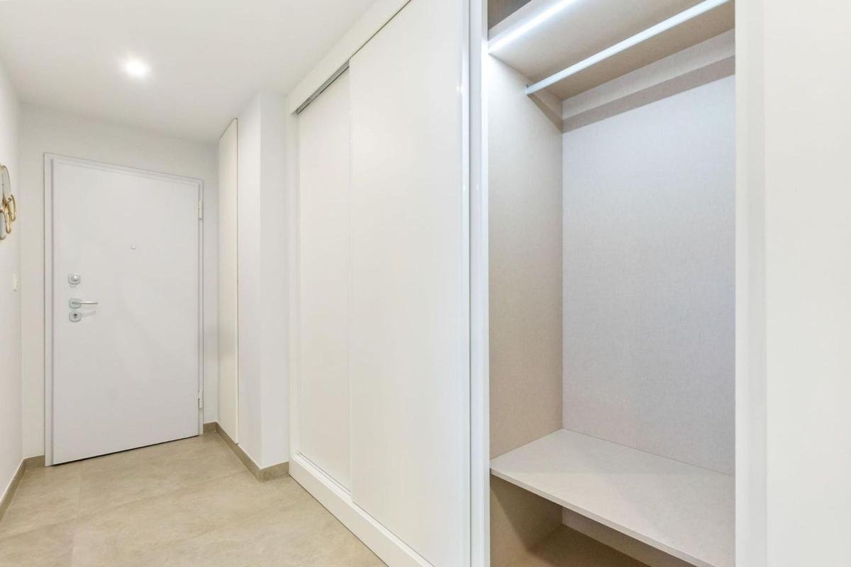 property-586511-22-medium Piso en Calle Ramón Gallud, 148, Las Piscinas Naturales, Torrevieja