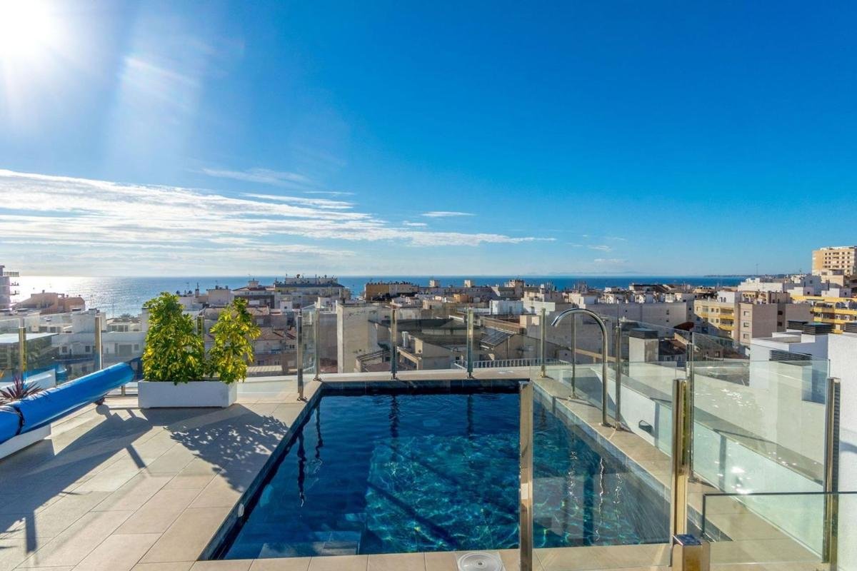 property-586511-26-medium Piso en Calle Ramón Gallud, 148, Las Piscinas Naturales, Torrevieja