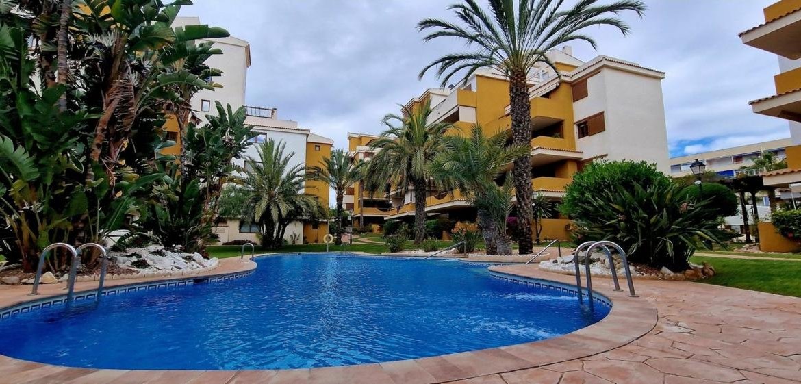 Piso en Avenida de las Olas s/n, Punta Prima, Torrevieja