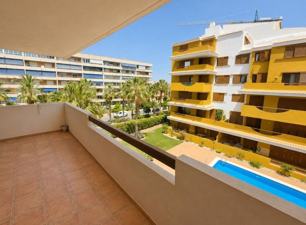 Piso en Avenida de las Olas s/n, Punta Prima, Torrevieja